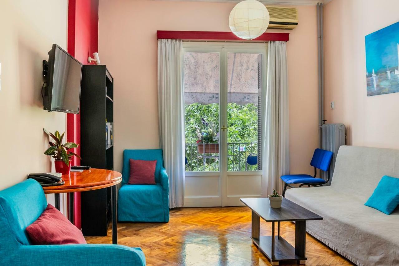 Travel Resort Атина Екстериор снимка