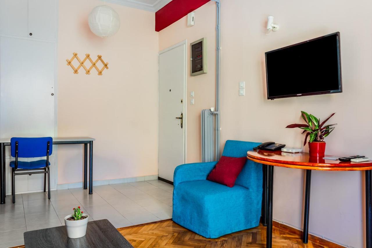 Travel Resort Атина Екстериор снимка